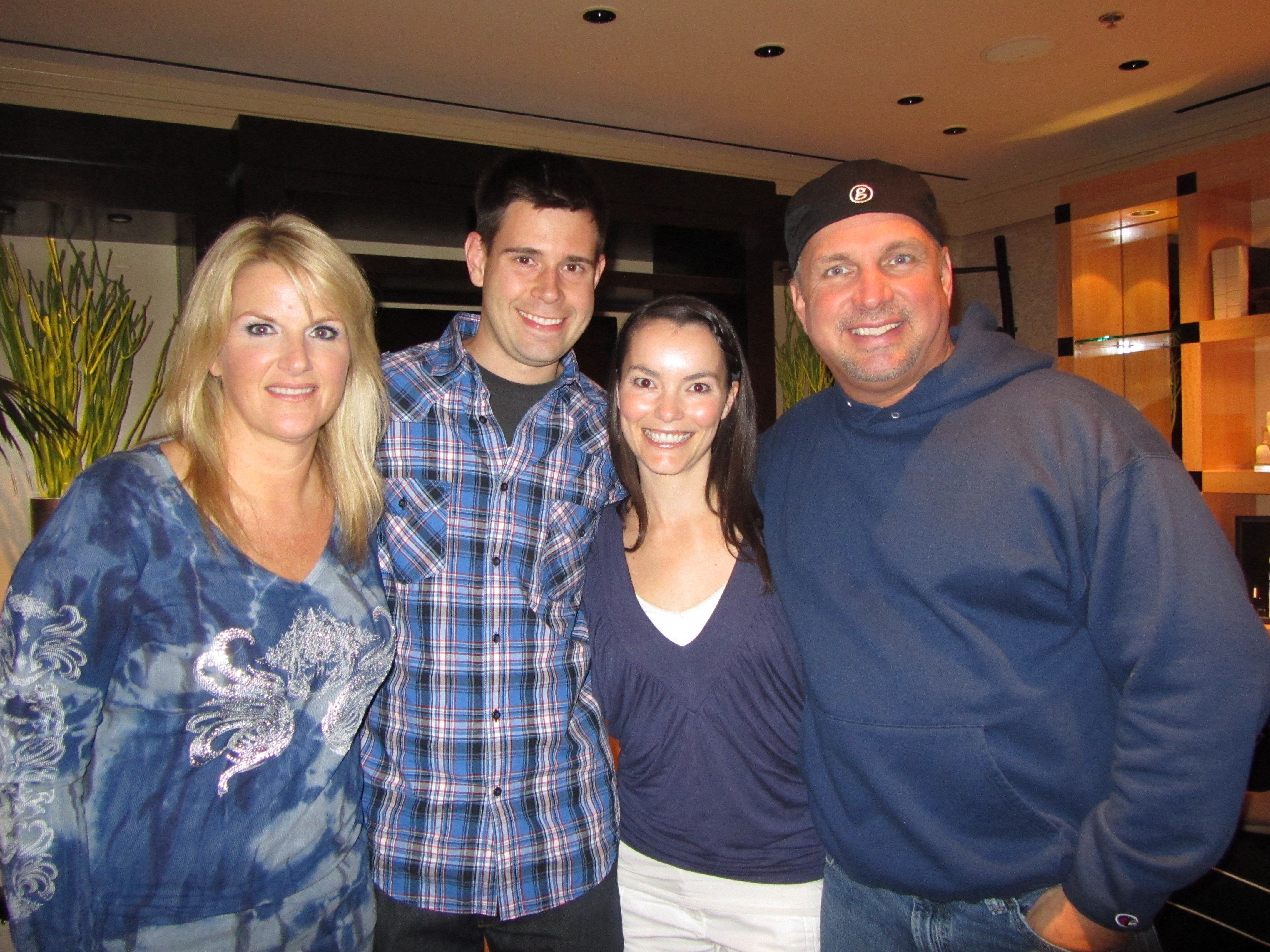 Garth Brooks Helps Couple With A Gender Garth Brooks Helps Couple With A Gender
